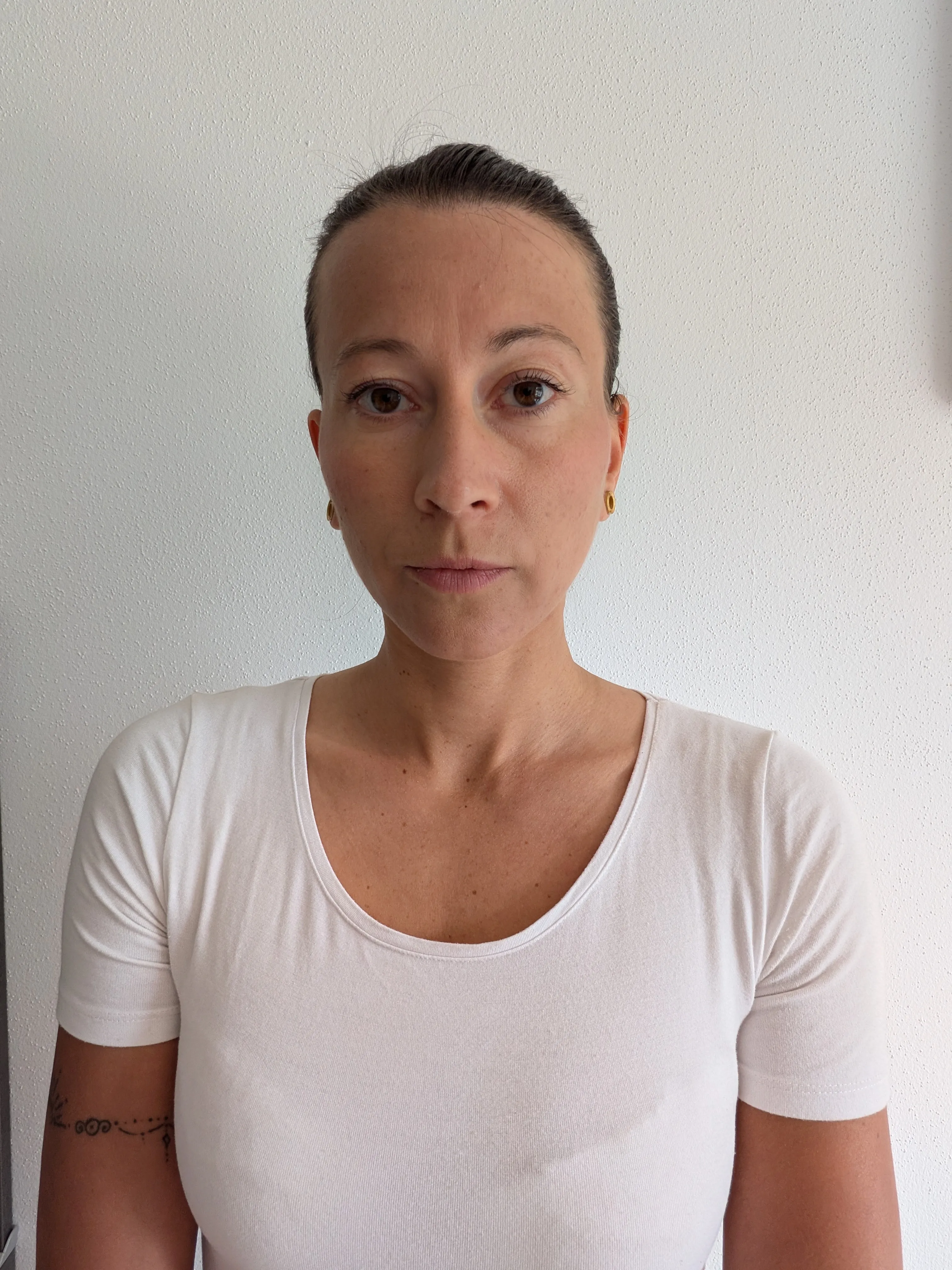 Digital — zurückgebundenes Haar